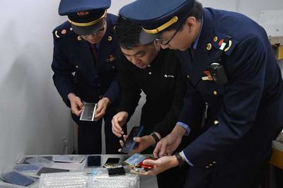 北京東城市場監管局端掉假冒華為維修店 &ldquo;官網&rdquo;&ldquo;客服電話&rdquo;都是山寨