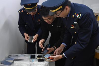 山寨華為維修店設(shè)連環(huán)陷阱，維修市場(chǎng)監(jiān)管亟待加強(qiáng)